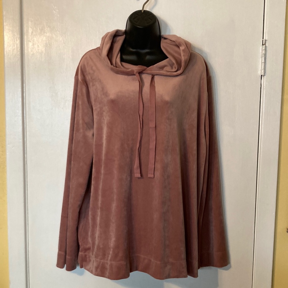 LOFT Women’s Soft Velvet Plush Pink Hooded Sweater